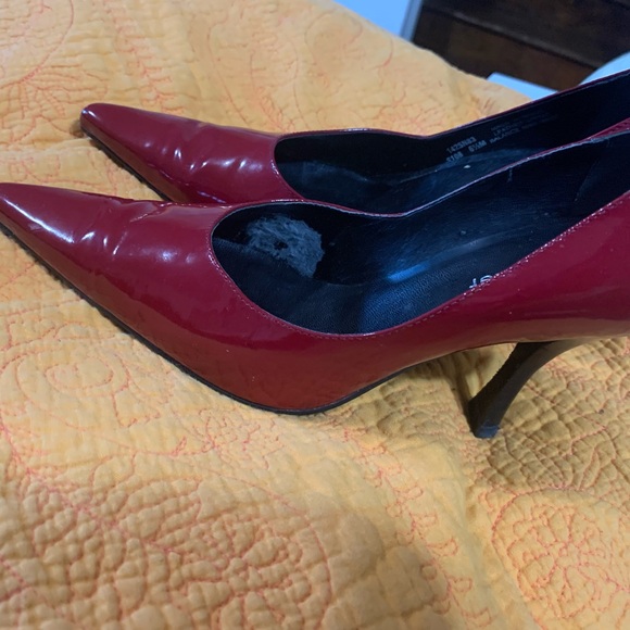 Pumps - Picture 5 of 7